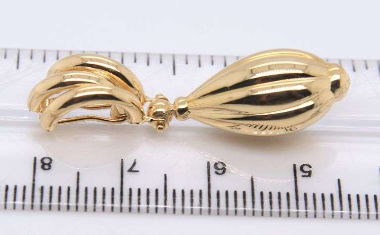 Charming 18kt Retro Art Deco Drop Dangle Pendant