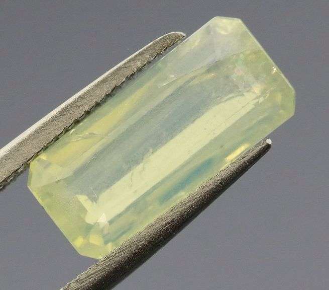 Stunning! 1.80ct unique color Sapphire