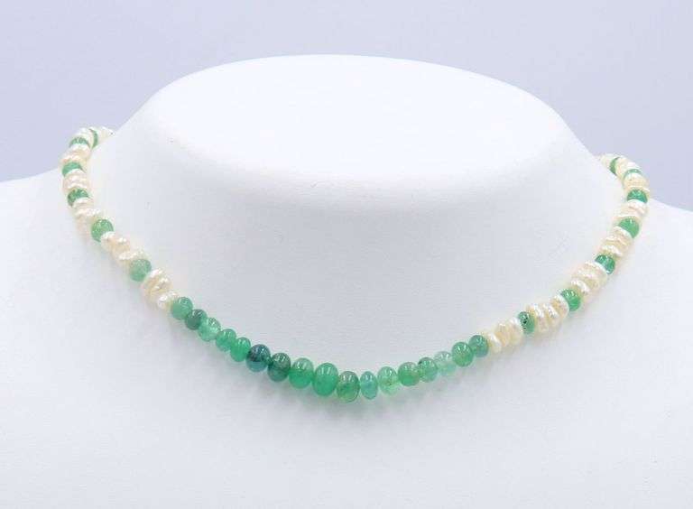 Pearl and Emerald Beaded Necklace