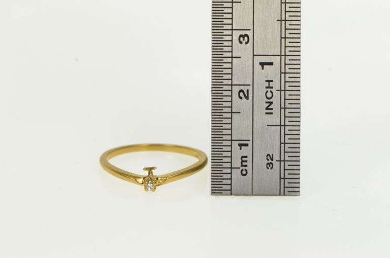 14K Yellow Gold Diamond Inset Retro Simple Wedding Band Ring