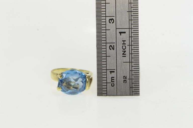 14K Yellow Gold Oval Blue Topaz Retro Freeform Statement Ring