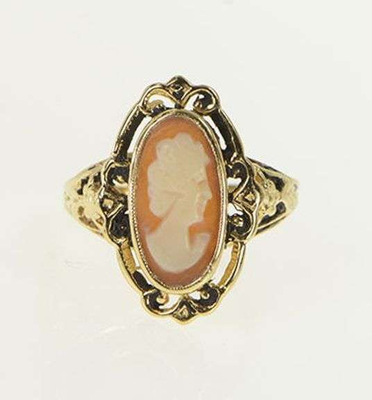 10K Yellow Gold Ornate Oval Carved Shell Cameo Vintage Ring