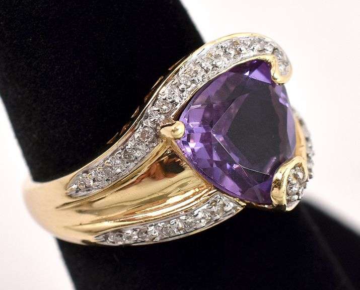 Fabulous 14K Yellow Gold Amethyst and Diamond Ring
