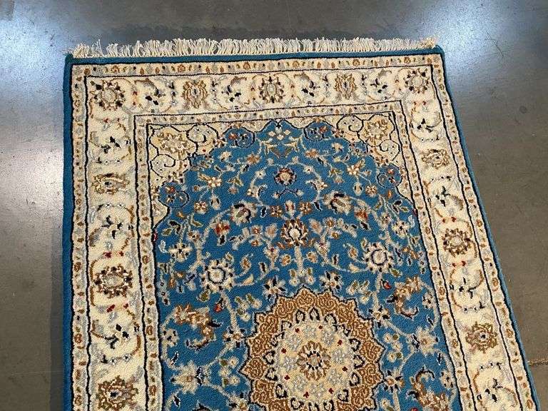 FINE SILK & WOOL NAIN RUNNER 10'