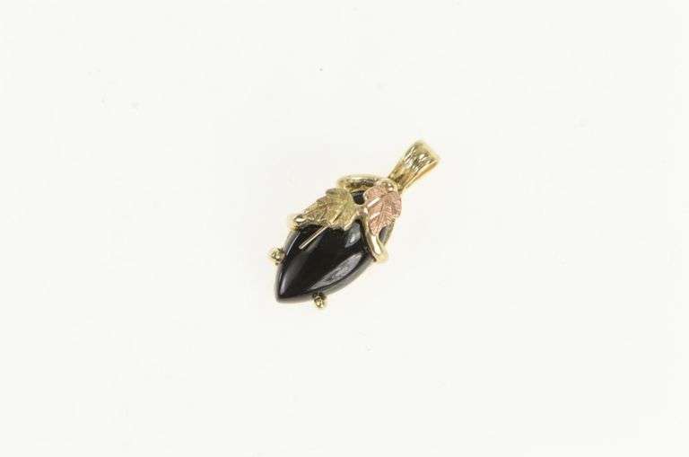 10K Yellow Gold Black Hills Gold Onyx Leaf Vintage Pendant
