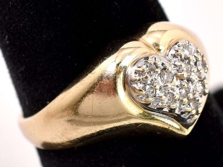 Marvelous Diamond Heart Ring in 14K Yellow Gold