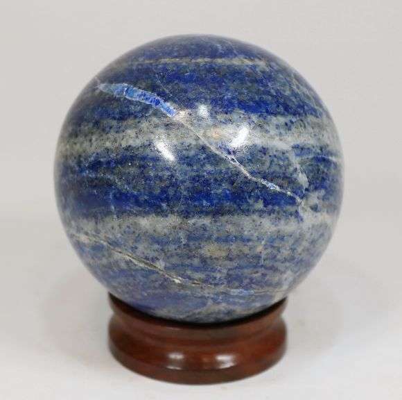 Eye catching 1,620ct bullseye Lapis sphere
