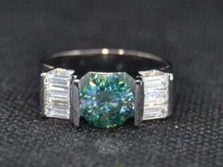 2.5 Ct Paraiba Green Fire Moissanite Ring