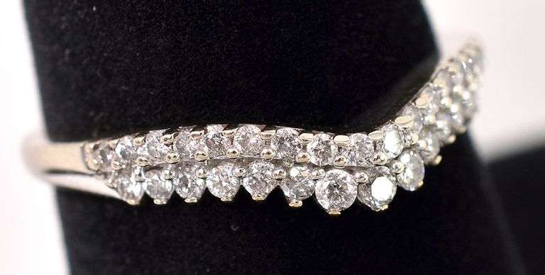 Beautiful 14K White Gold Enhancer Ring Band