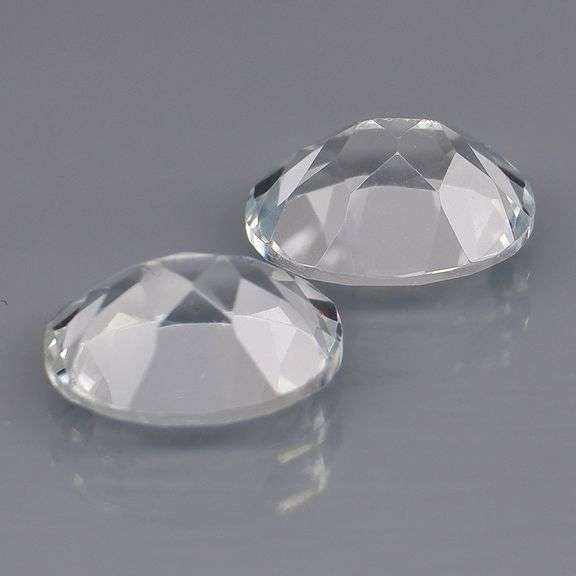 Superb 4.42ct high fire 9x7mm diamond white Topaz