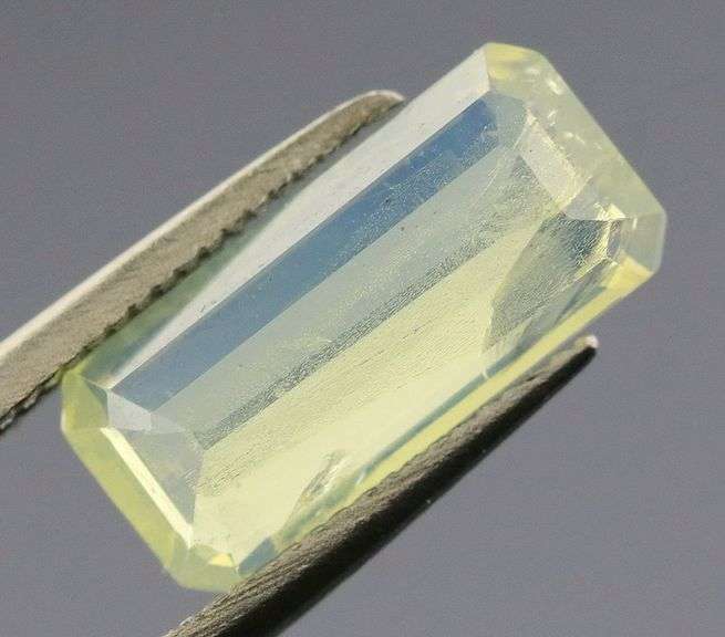 Stunning! 1.80ct unique color Sapphire