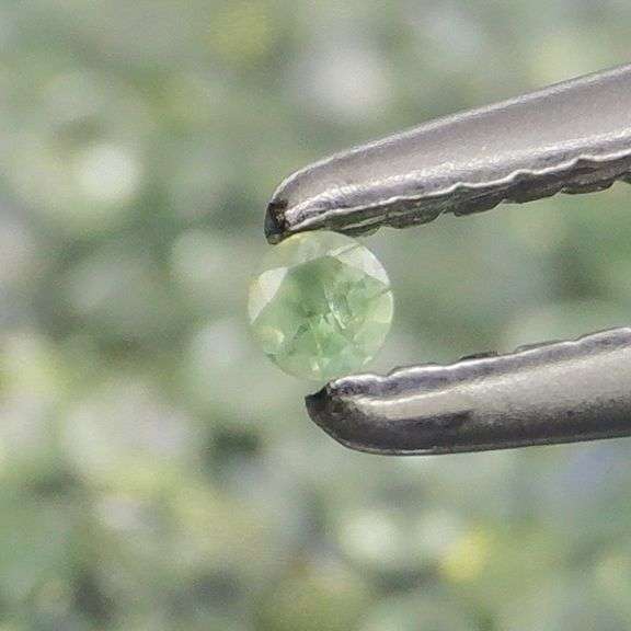 Outstanding 1.64ct light green Alexandrite set