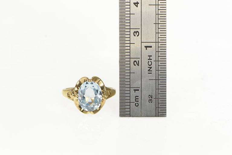 10K Yellow Gold Vintage Victorian Style Blue Topaz Ring
