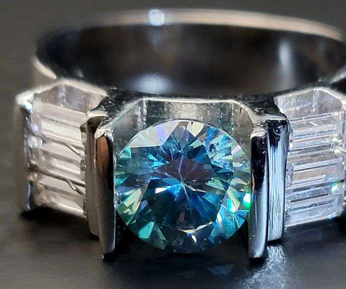 2.5 Ct Paraiba Green Fire Moissanite Ring