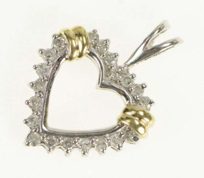 10K Yellow Gold Heart Love Symbol Vintage Romantic Pendant