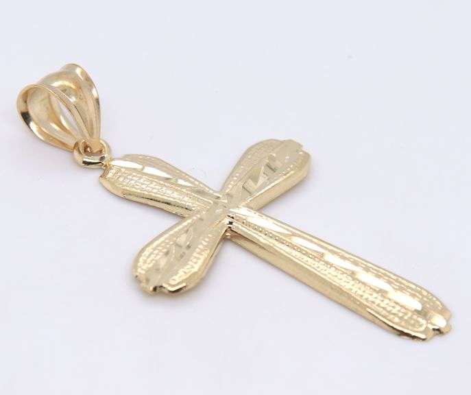 Elegant Yellow Gold Textured Cross Pendant