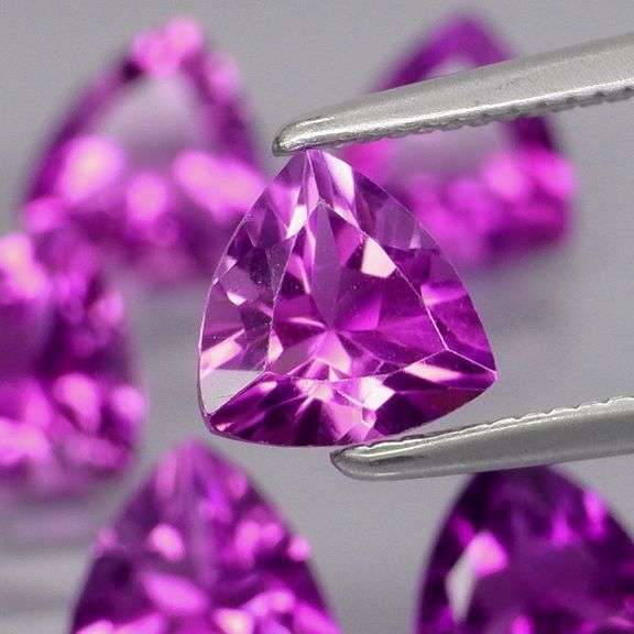 Glittering 5.62ct 6x6mm real Bolivian Amethyst set