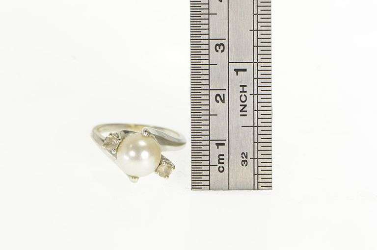 14K White Gold 8.7mm Pearl Retro Quartz Bypass Vintage Ring