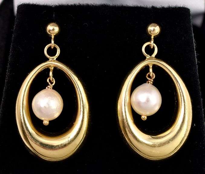 Elegnat Pearl Dangle Earrings in 14K Yellow Gold