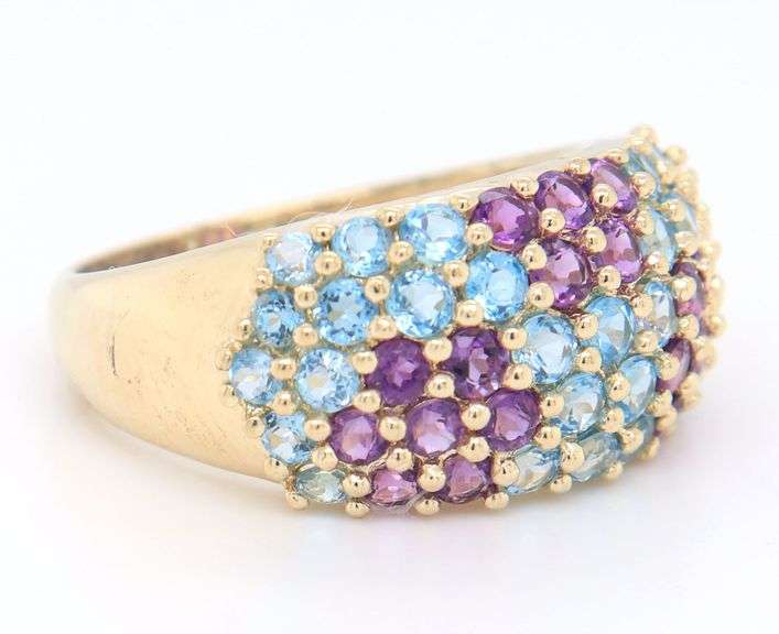 Glowing Yellow Gold 2ctw Blue Topaz, Amethyst Flower Ring