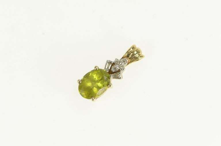 10K Yellow Gold Oval Peridot Diamond Cluster Accent Simple Pendant