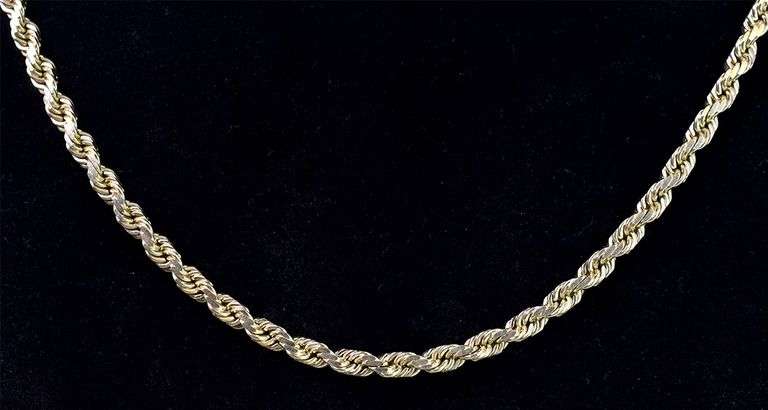Charming Rope Chain Necklace in 14K Yellow Gold