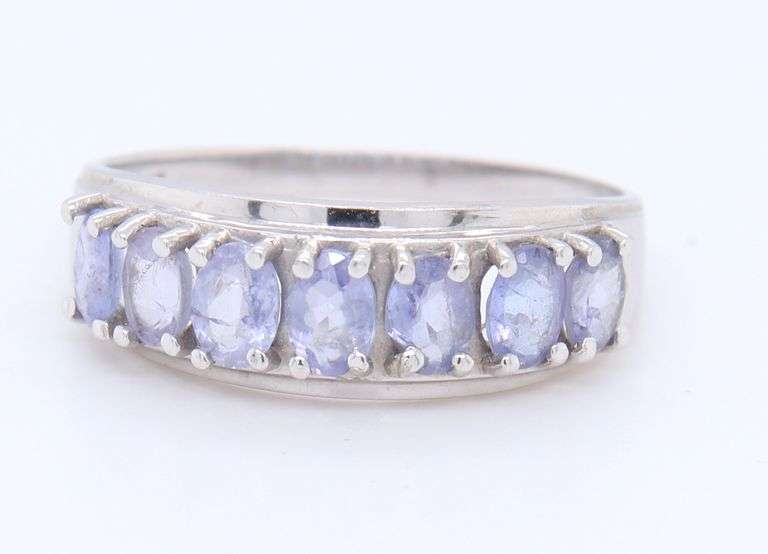 10KT White Gold Light Amethyst Ring Band