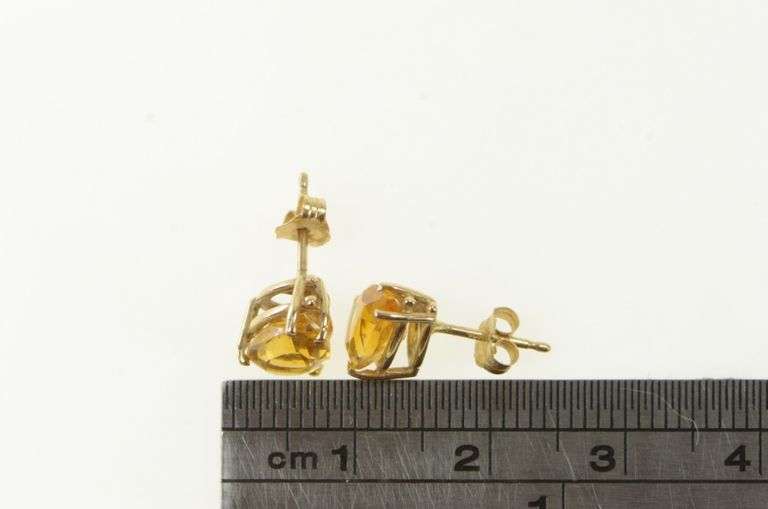 10K Yellow Gold Pear Citrine Solitaire Vintage Classic Stud Earrings
