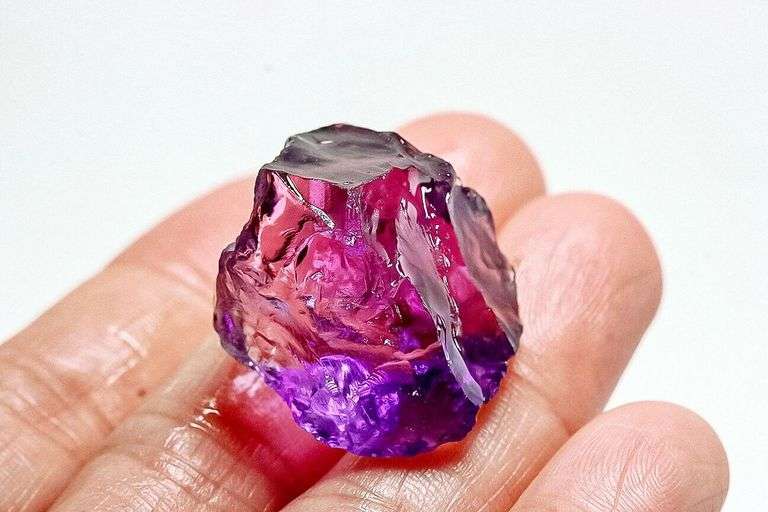 Big 51ct rich violet uncut Amethyst
