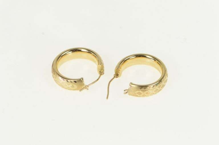 14K Yellow Gold 21.3mm X Criss Cross Vintage Hoop Earrings