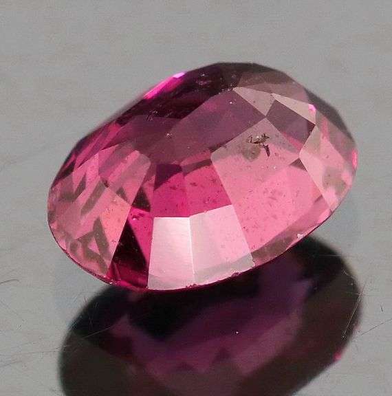 Simply lovely 1.89ct violet pink Rhodolite Garnet