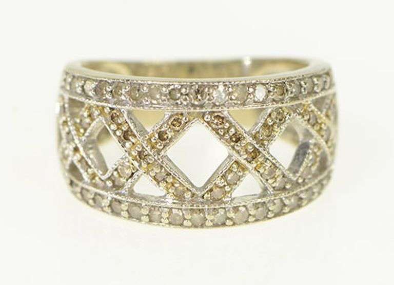 14K White Gold Diamond X Criss Cross Vintage Kiss Symbol Ring