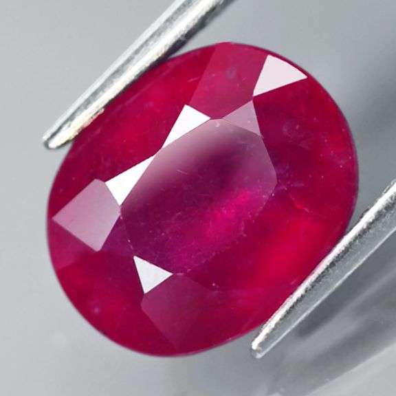 Vivid blood red 4.75ct Ruby from Mozambique