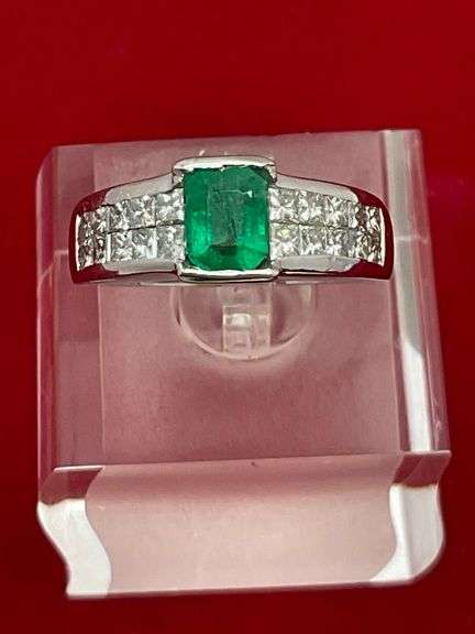 CERTIFIED LADIES PLATINUM EMERALD AND DIAMOND RING