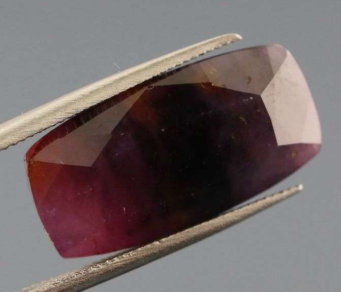 One of a kind! 10.62ct rich purplish pink Ruby