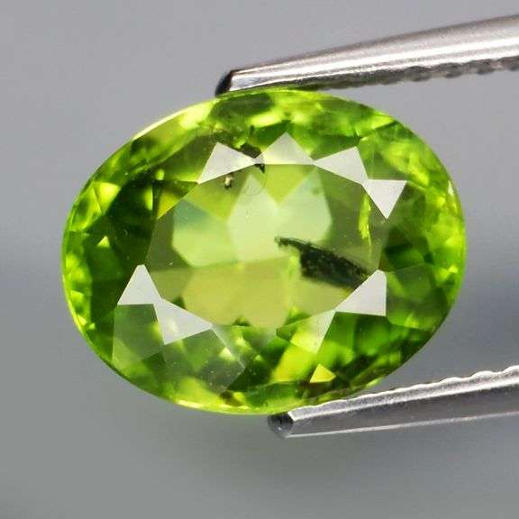 Top Burma green 3.69ct real Pakistani Peridot