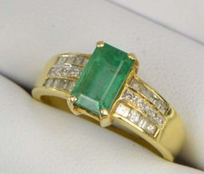18K Yellow Gold 2.76 Ctw Natural Emerald Diamond Statement Ring