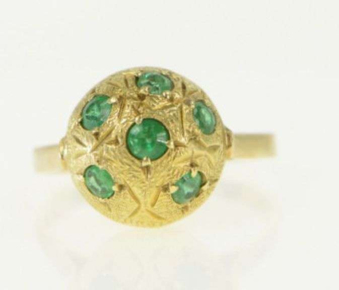 18K Yellow Gold 1960's Domed Emerald Ornate Engraved Ring