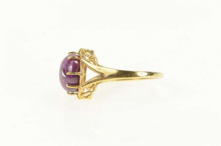 18K Yellow Gold Retro Round Star Ruby Cabochon Ornate Ring