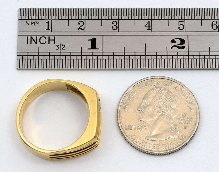 Nicely Designed Man's 1/4 Ct. Diamond Ring