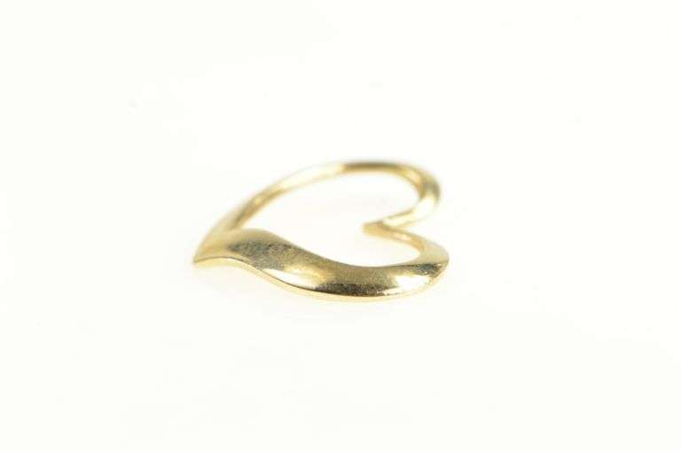14K Yellow Gold Curvy Heart Vintage Classic Love Symbol Pendant