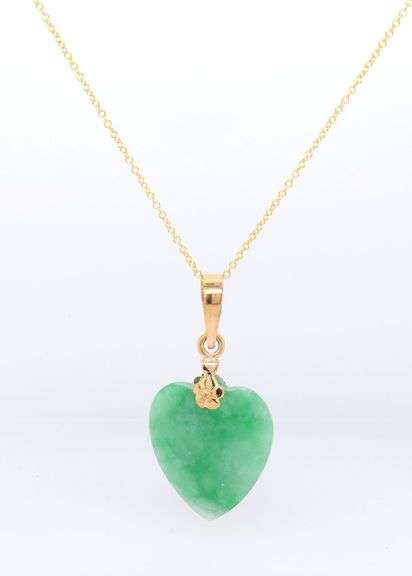 Fantastic 18kt Heart Shaped Green Jade Pendant on Chain