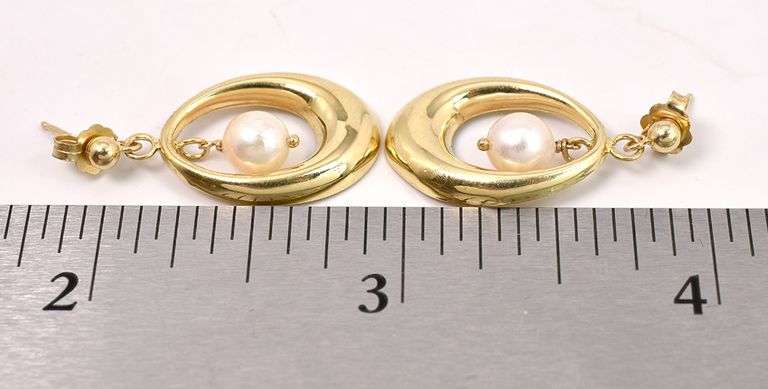 Elegnat Pearl Dangle Earrings in 14K Yellow Gold