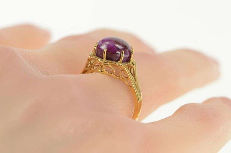 18K Yellow Gold Retro Round Star Ruby Cabochon Ornate Ring