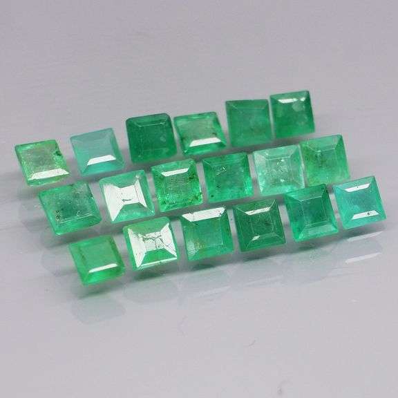 Collectors 3.18ct real Colombian Emerald 18 piece set