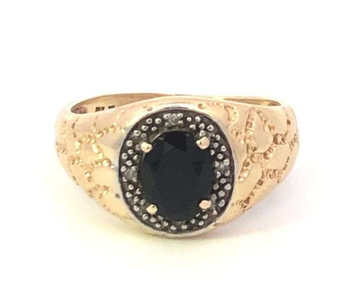 10K Yellow Gold Vintage Black Onyx Diamond Nugget Ring