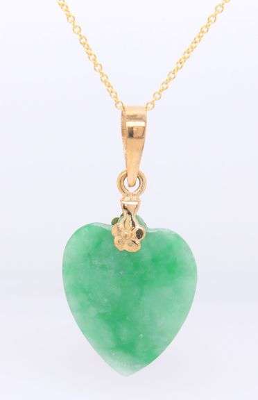 Fantastic 18kt Heart Shaped Green Jade Pendant on Chain