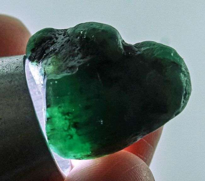Very cool 27.8ct raw Emerald with matrix
