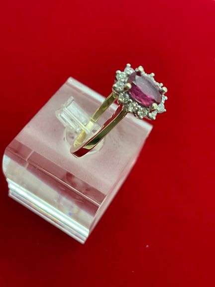LADIES 14K GOLD DIAMOND AND RUBY RING