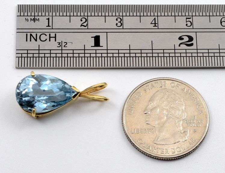 Lovely Pear Shaped Aquamarine Pendant